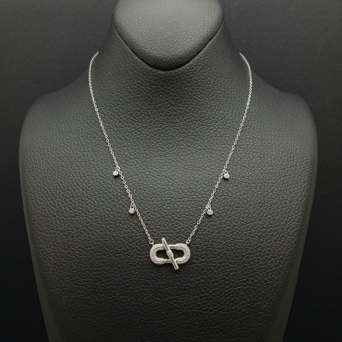 Celeste Toggle Link Necklace