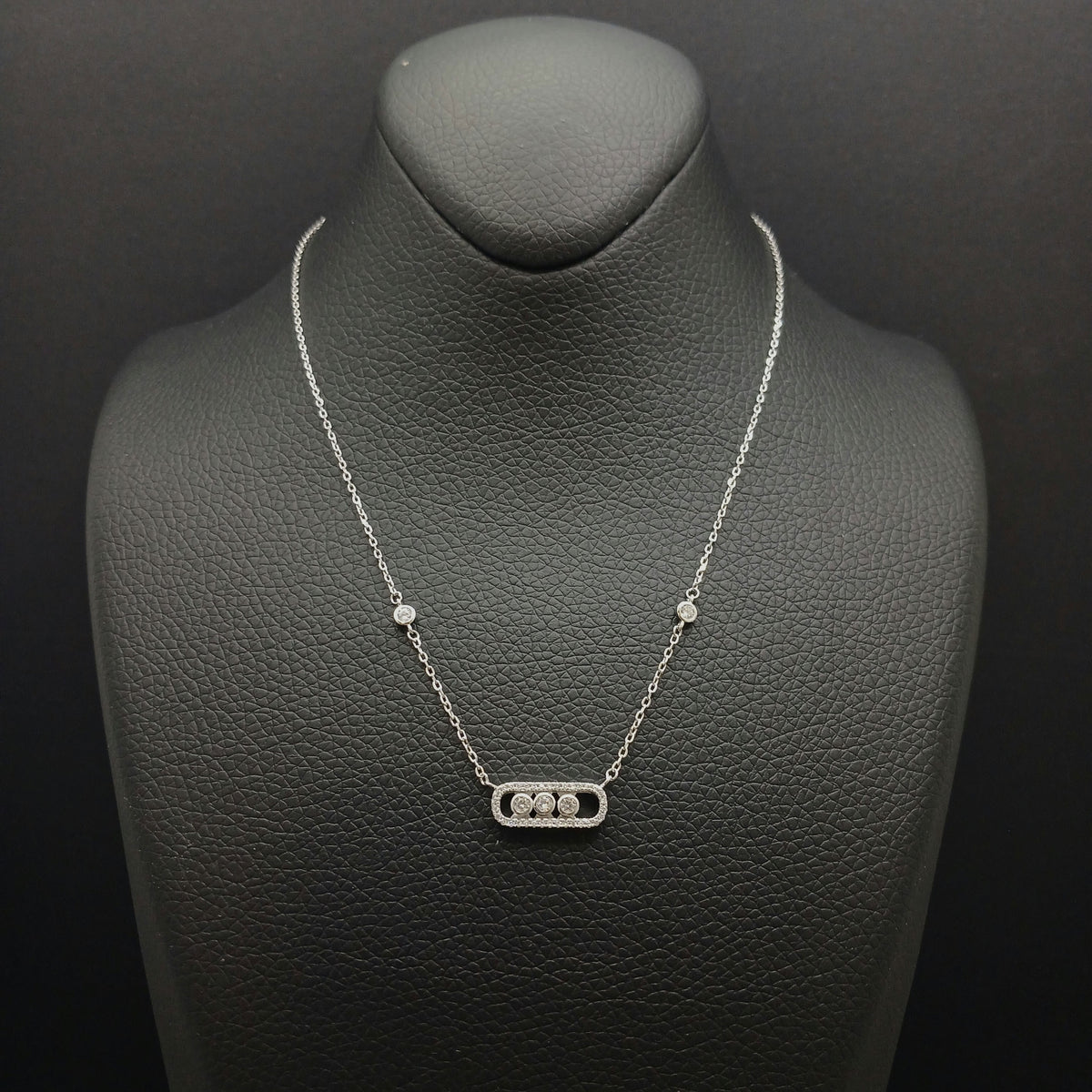 Aurelia Trio Bar Necklace