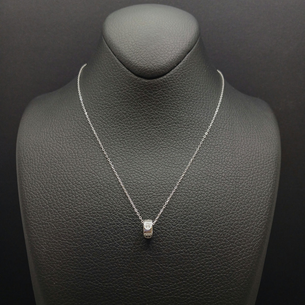 Screw Halo Necklace